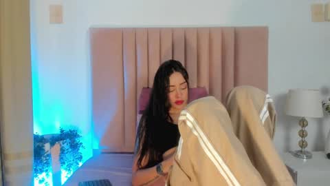 Nora Da Silva online show from January 11, 10:07 pm