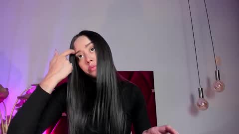 Nora Da Silva online show from December 17, 12:38 am