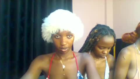 Snapshot of norababy20 chatting on July 16, 3:51 pm Norababy20 online show from July 16, 3:51 pm
