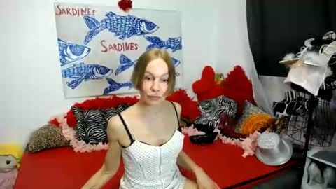 Snapshot of noraohgreys chatting on June 12, 2:27 pm Nora online show from June 12, 2:27 pm