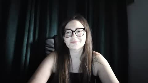 NoraSexyMilf online show from July 4, 12:44 pm
