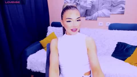 Snapshot of norasun chatting on November 14, 5:55 pm NoraSun online show from November 14, 5:55 pm