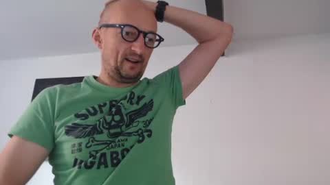 Snapshot of nordicrunner76 chatting on July 1, 8:49 am nordicrunner76 online show from July 1, 8:49 am