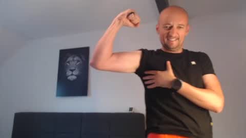 Snapshot of nordicrunner76 chatting on July 7, 8:18 am nordicrunner76 online show from July 7, 8:18 am