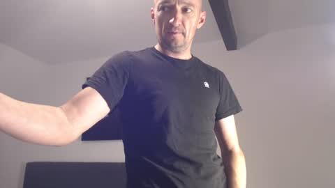 Snapshot of nordicrunner76 chatting on July 9, 8:40 am nordicrunner76 online show from July 9, 8:40 am