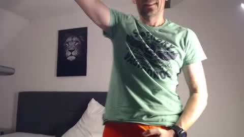 Snapshot of nordicrunner76 chatting on July 11, 8:33 pm nordicrunner76 online show from July 11, 8:33 pm