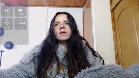 Snapshot of noreen_ chatting on October 24, 3:30 pm noreen_ online show from October 24, 3:30 pm