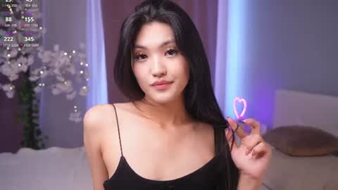 Snapshot of noreenbeckey chatting on July 9, 8:29 am Nore online show from July 9, 8:29 am