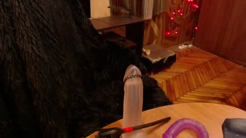 Snapshot of norma_gin chatting on December 17, 8:32 pm miss Tress online show from December 17, 8:32 pm