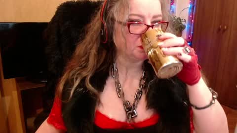 Snapshot of norma_gin chatting on January 11, 9:25 pm miss Tress online show from January 11, 9:25 pm