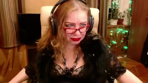 Snapshot of norma_gin chatting on June 20, 6:54 pm miss Tress online show from June 20, 6:54 pm