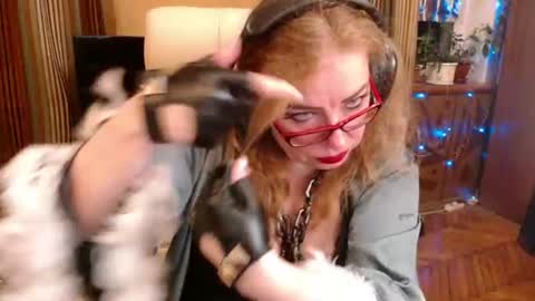 miss Tress online show from July 16, 7:31 pm