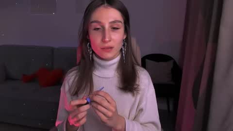 Snapshot of north_valkyrie chatting on December 29, 1:34 am Hazel online show from December 29, 1:34 am