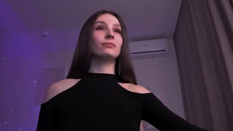 Snapshot of north_valkyrie chatting on February 2, 4:26 am Hazel online show from February 2, 4:26 am