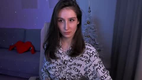 Snapshot of north_valkyrie chatting on February 13, 9:06 pm Hazel online show from February 13, 9:06 pm