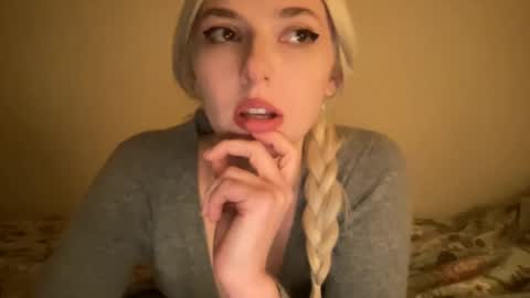 Snapshot of noscandal chatting on March 4, 6:15 am noscandal online show from March 4, 6:15 am