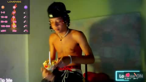 HOFFMAN online show from December 12, 4:43 pm