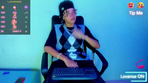 HOFFMAN online show from December 21, 1:32 pm