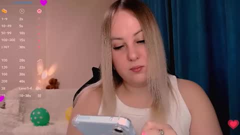 hi glad to chat online show from February 22, 2:02 am