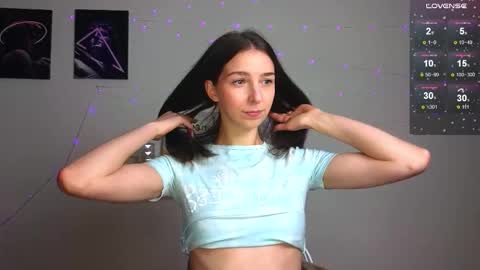 Hello My name is Helene NTMU  Finger up if u like what u see online show from September 9, 2:16 pm