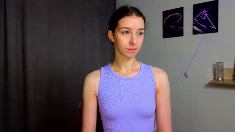 Hello My name is Helene NTMU  Finger up if u like what u see online show from October 6, 2:03 pm