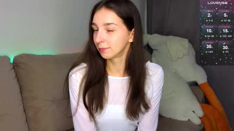 Hello My name is Helene NTMU  Finger up if u like what u see online show from October 22, 2:17 pm