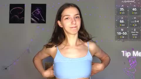 Hello My name is Helene NTMU  Finger up if u like what u see online show from July 7, 2:10 pm