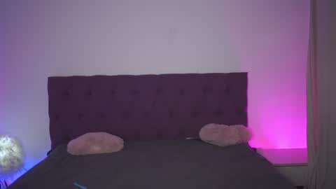 Tina online show from December 22, 4:38 pm