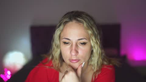 Tina online show from December 30, 8:04 pm