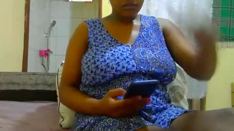 Snapshot of notoy1 chatting on May 18, 10:43 am notoy1 online show from May 18, 10:43 am