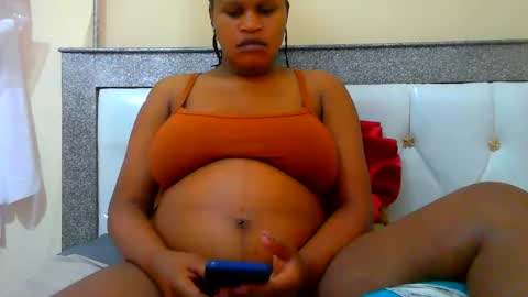 Snapshot of notoy1 chatting on June 3, 9:42 pm notoy1 online show from June 3, 9:42 pm