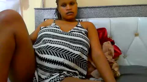 Snapshot of notoy1 chatting on June 10, 2:12 am notoy1 online show from June 10, 2:12 am