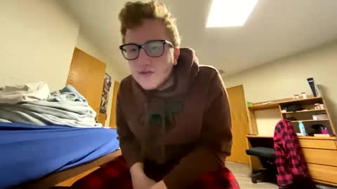 Snapshot of notthis2005 chatting on January 19, 7:04 pm NotThis online show from January 19, 7:04 pm