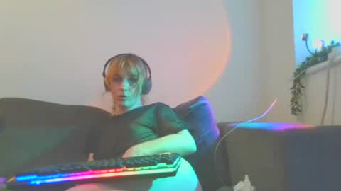 Lucy online show from June 26, 4:50 am