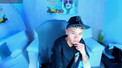 Snapshot of nova_sex1 chatting on October 30, 5:20 am nova online show from October 30, 5:20 am