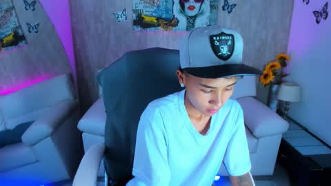 Snapshot of nova_sex1 chatting on December 4, 4:11 am nova online show from December 4, 4:11 am