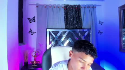 Snapshot of nova_sex1 chatting on June 4, 3:01 am nova online show from June 4, 3:01 am