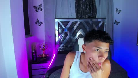 Snapshot of nova_sex1 chatting on June 15, 10:45 pm nova online show from June 15, 10:45 pm