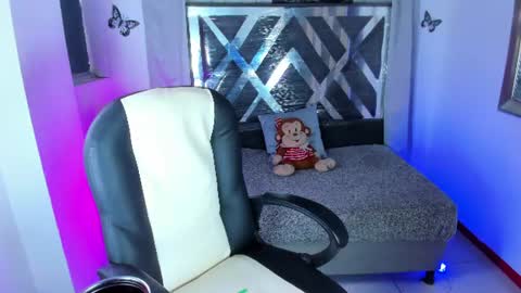 Snapshot of nova_sex1 chatting on June 18, 9:41 pm nova online show from June 18, 9:41 pm