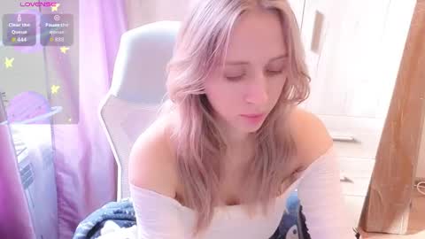 Mary online show from October 2, 10:00 am