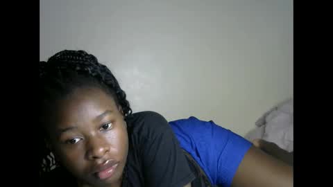 novaah online show from November 6, 3:24 pm