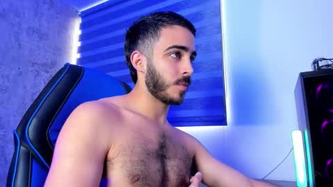 Snapshot of novacry chatting on October 23, 12:04 pm Nova online show from October 23, 12:04 pm