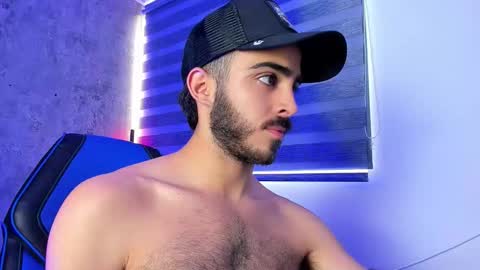 Snapshot of novacry chatting on November 11, 12:05 pm Nova online show from November 11, 12:05 pm