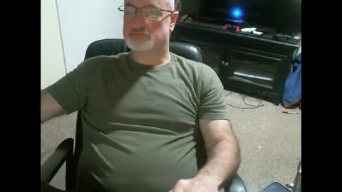 Snapshot of novacub chatting on March 12, 1:23 am novacub online show from March 12, 1:23 am