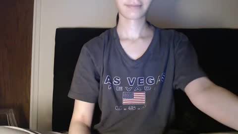 Snapshot of novafrey chatting on January 20, 3:15 am Olivia online show from January 20, 3:15 am