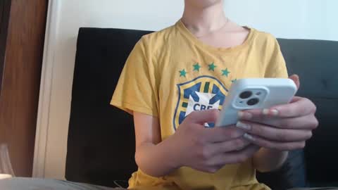 Snapshot of novafrey chatting on February 25, 10:07 pm Olivia online show from February 25, 10:07 pm