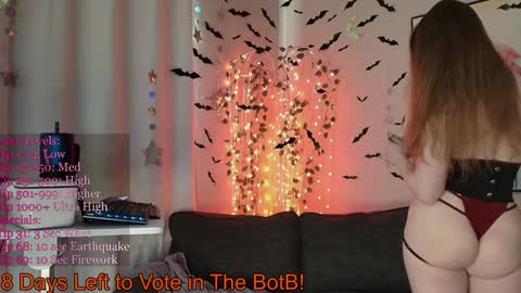 Snapshot of novaharper chatting on October 23, 9:13 pm Nova Harper online show from October 23, 9:13 pm