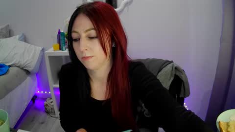 Snapshot of novahh_syxxx chatting on December 6, 11:54 am novahh_syxxx online show from December 6, 11:54 am