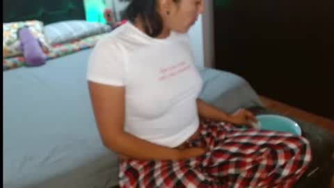 Snapshot of novaperotti chatting on January 30, 4:48 am novaperotti online show from January 30, 4:48 am