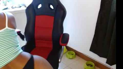 Snapshot of novaperotti chatting on March 7, 8:11 pm novaperotti online show from March 7, 8:11 pm